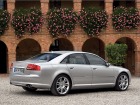 Audi S8 (2005)