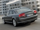 Audi S8 (2005)