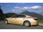 Lexus LS460